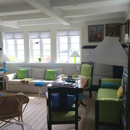 Breath Of History And Poetry In Dreyer's House * Hojen